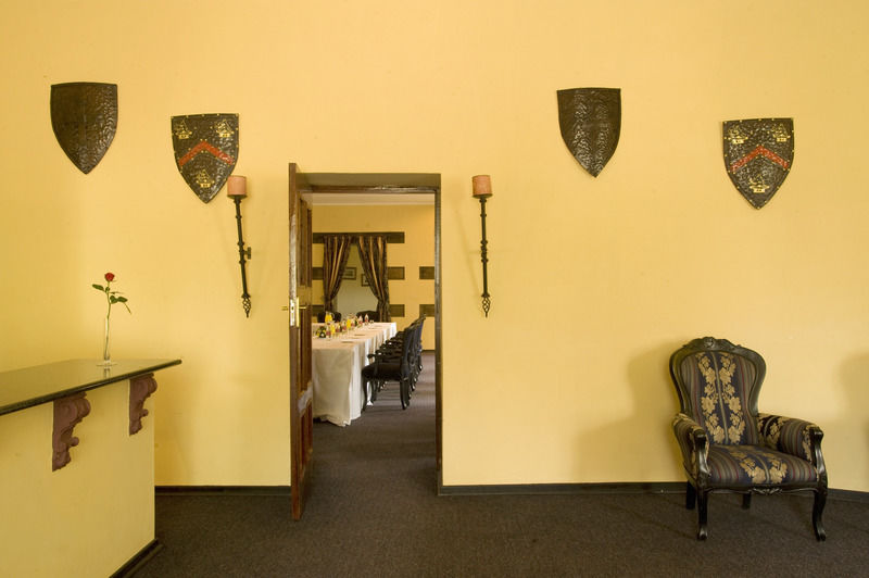 Nesbitt Castle Hotel Bulawayo Exterior photo
